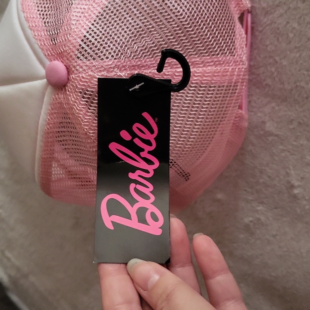 Barbie Hat 🩷 - Picture 4 of 8
